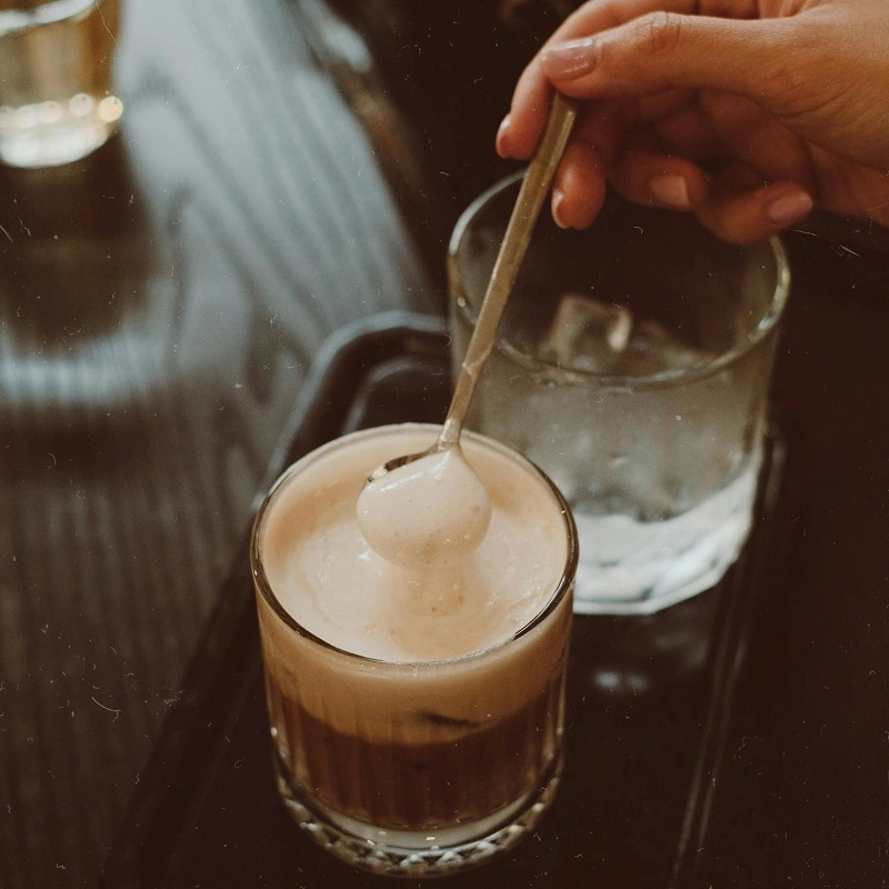 Історія створення ірландської кави: від випадкового винаходу до культового коктейлю